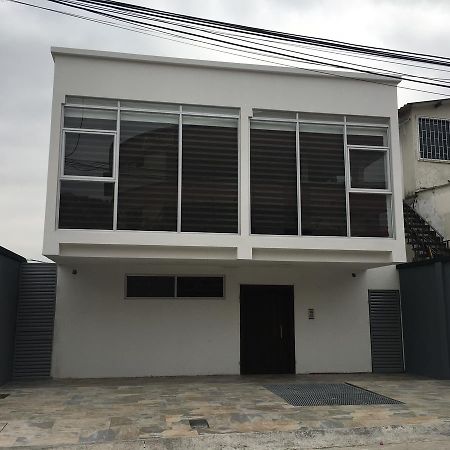 Residencia Bellavista Guayaquil Bagian luar foto
